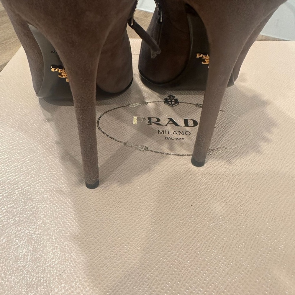 Prada boots - Picture 6 of 6